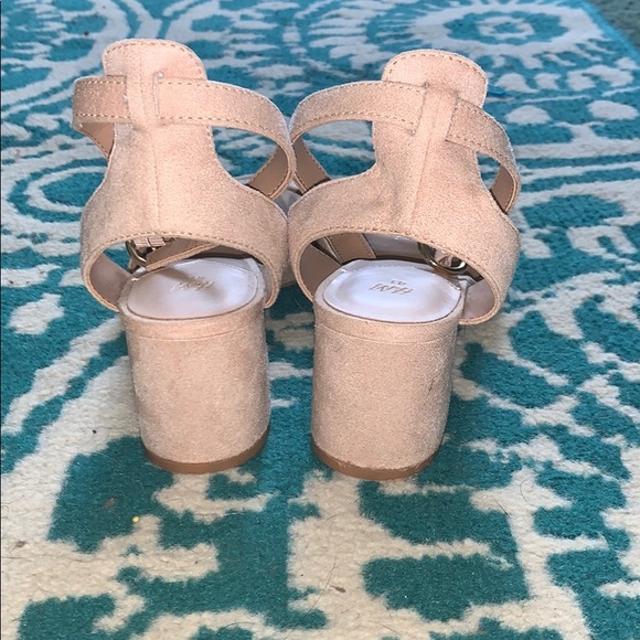 H&M 2inch hills - Picture 3 of 3